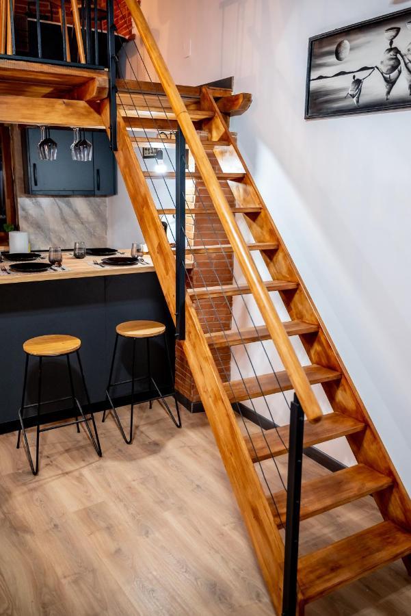 Marco'S Studio Fagaras Luaran gambar